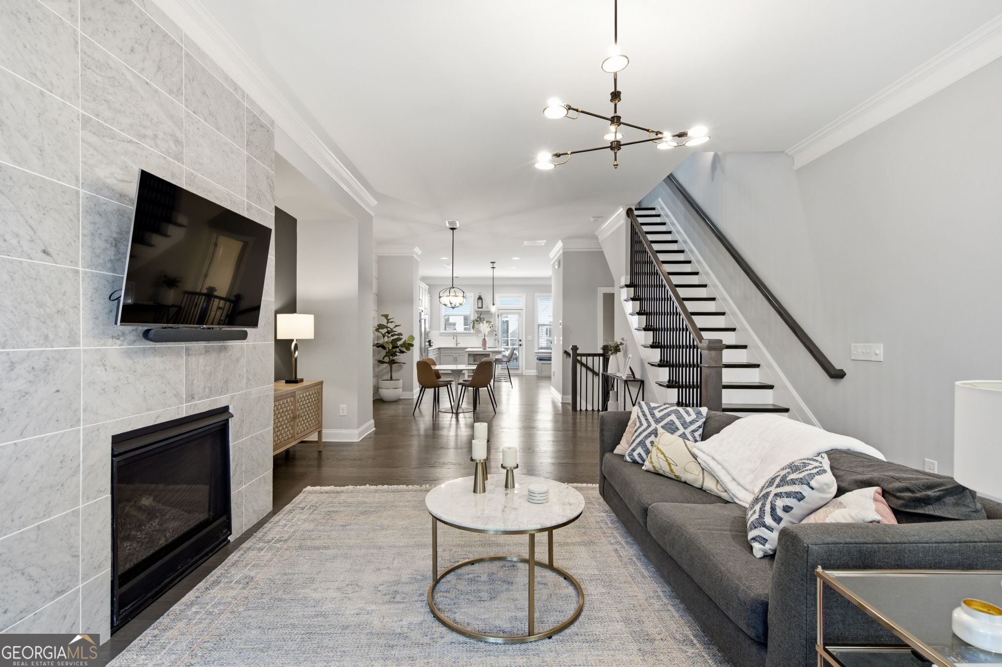 2302 Mclean Chase SE