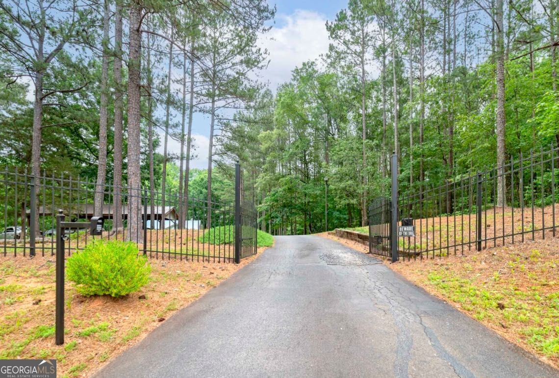 1145 Jackson Lake RD