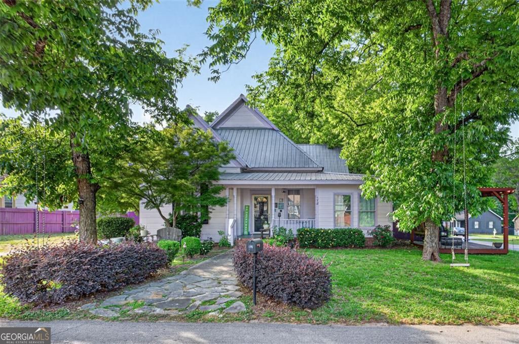 Photo of 178 Hamilton Avenue, Winder, GA 30680 (MLS # 10768483)