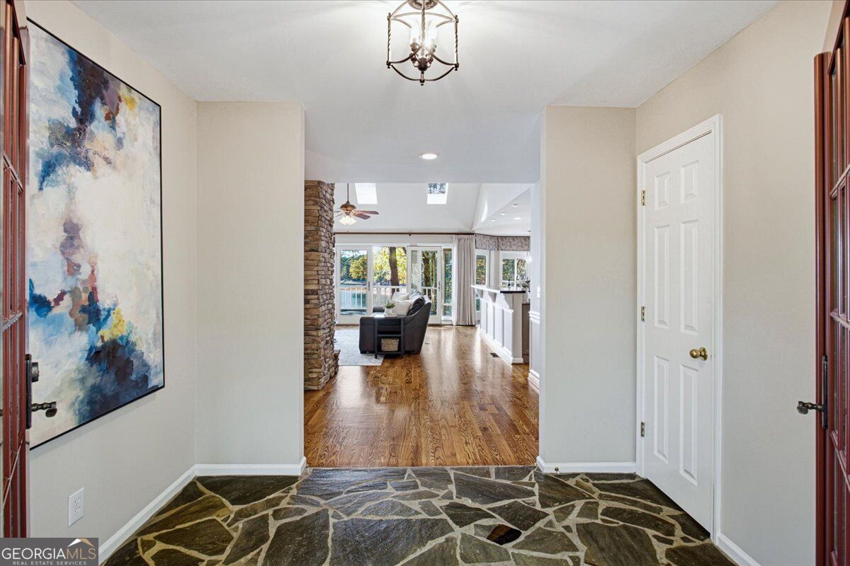 3484 McKenzie DR