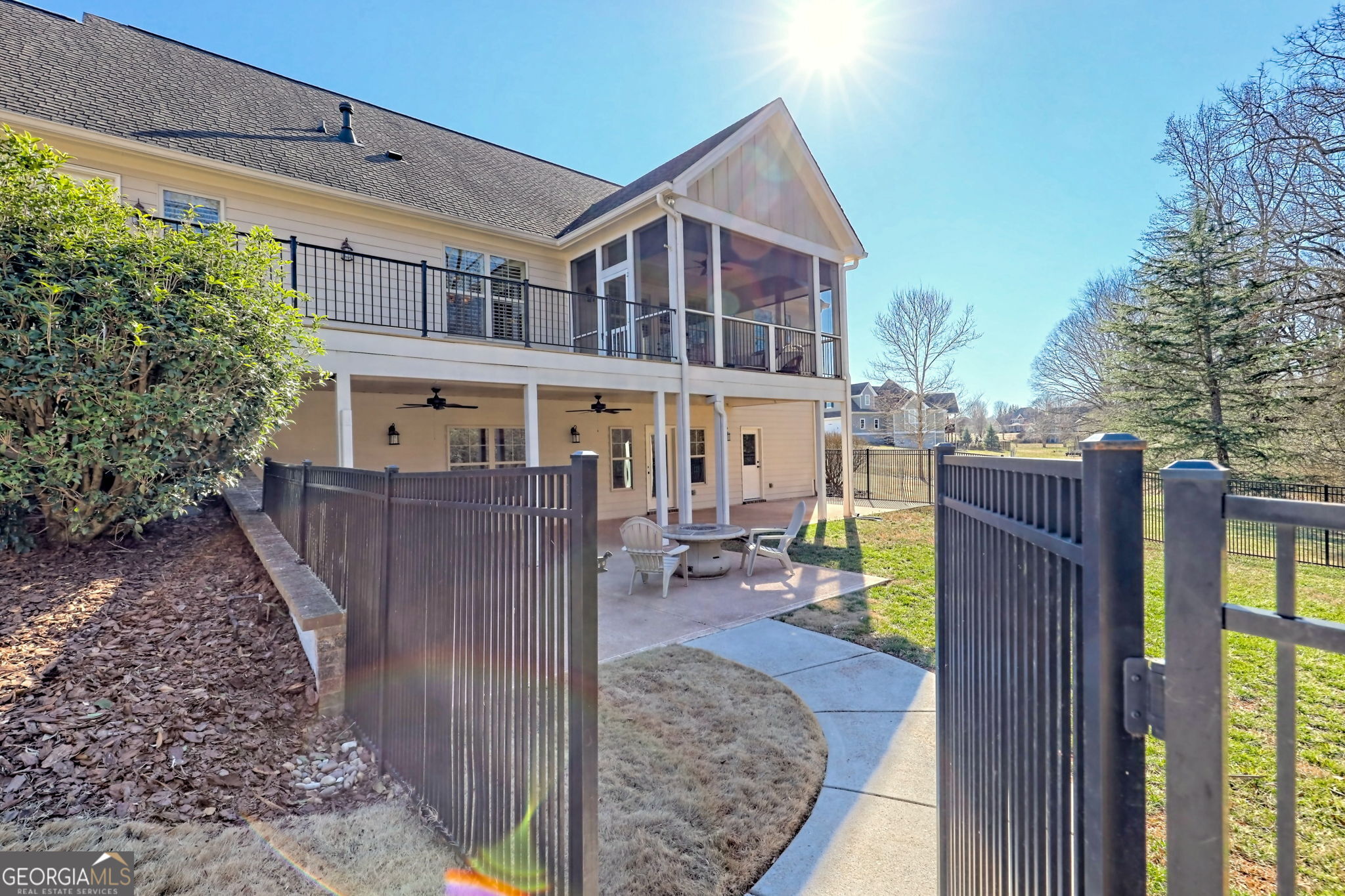 Clarkesville, Georgia 30523, United States, 4 Bedrooms Bedrooms, ,4 BathroomsBathrooms,Residential,Active,80352