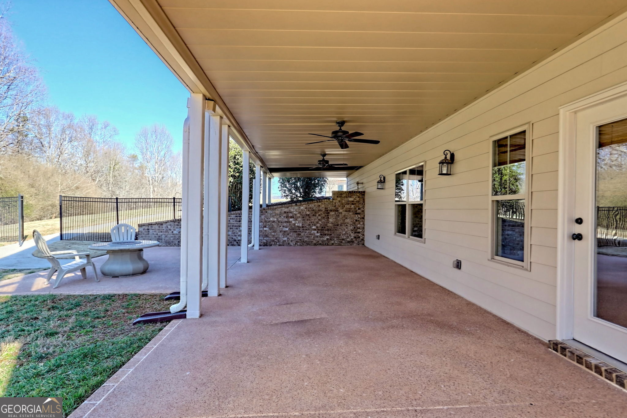 Clarkesville, Georgia 30523, United States, 4 Bedrooms Bedrooms, ,4 BathroomsBathrooms,Residential,Active,80352