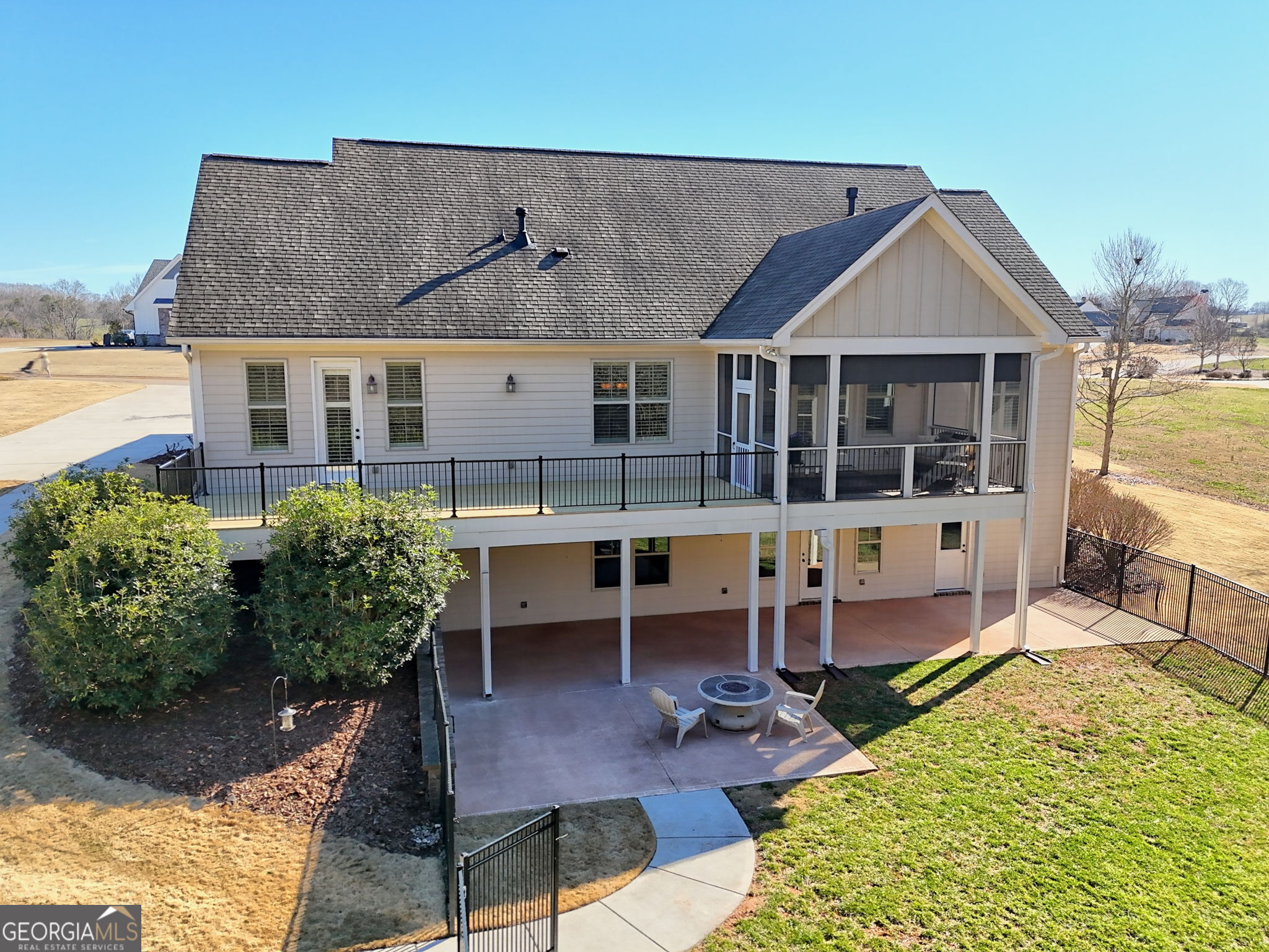 Clarkesville, Georgia 30523, United States, 4 Bedrooms Bedrooms, ,4 BathroomsBathrooms,Residential,Active,80352