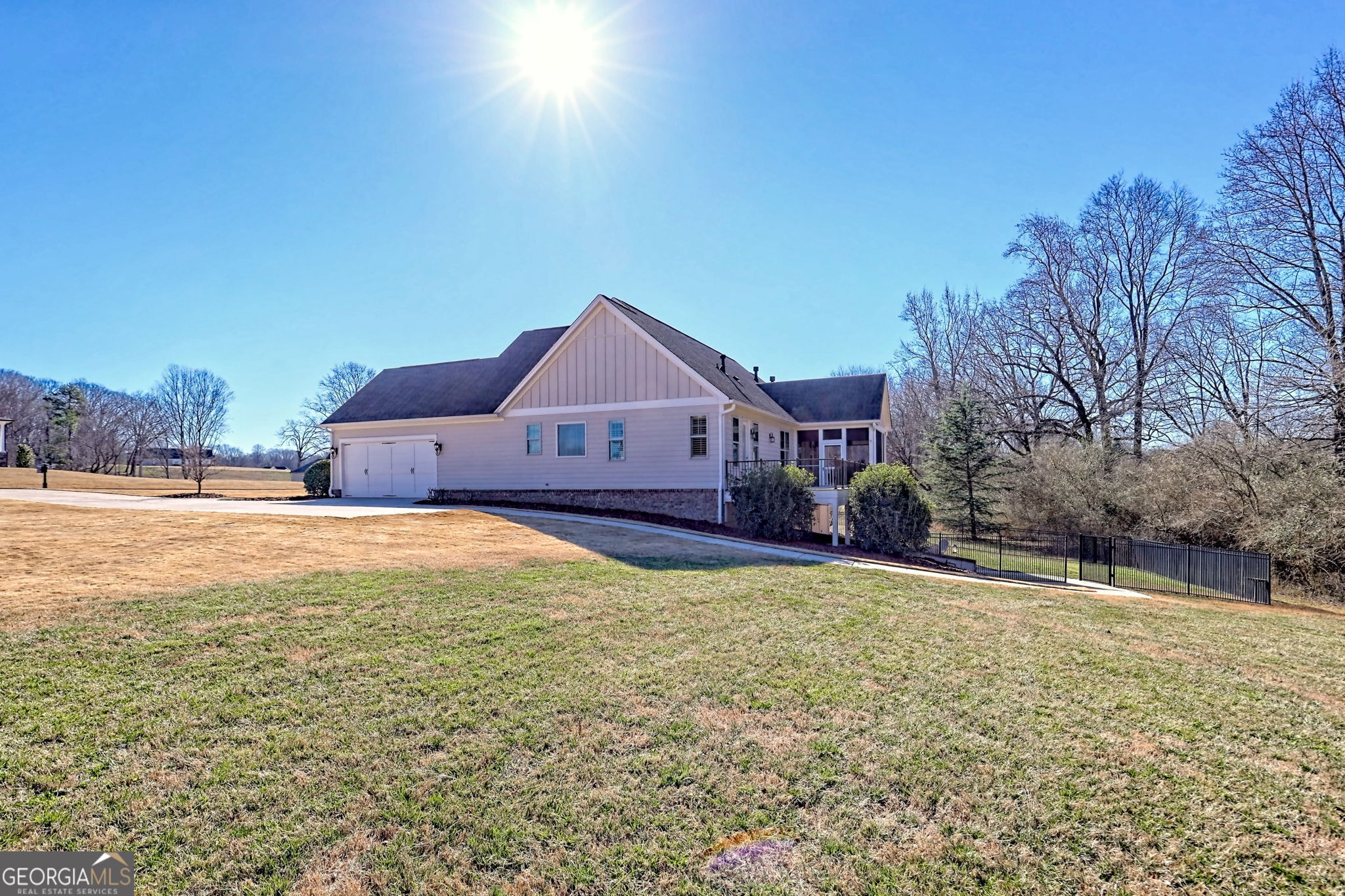 Clarkesville, Georgia 30523, United States, 4 Bedrooms Bedrooms, ,4 BathroomsBathrooms,Residential,Active,80352