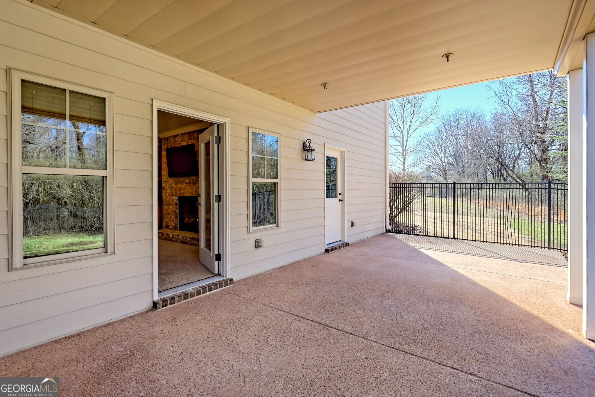 Clarkesville, Georgia 30523, United States, 4 Bedrooms Bedrooms, ,4 BathroomsBathrooms,Residential,Active,80352