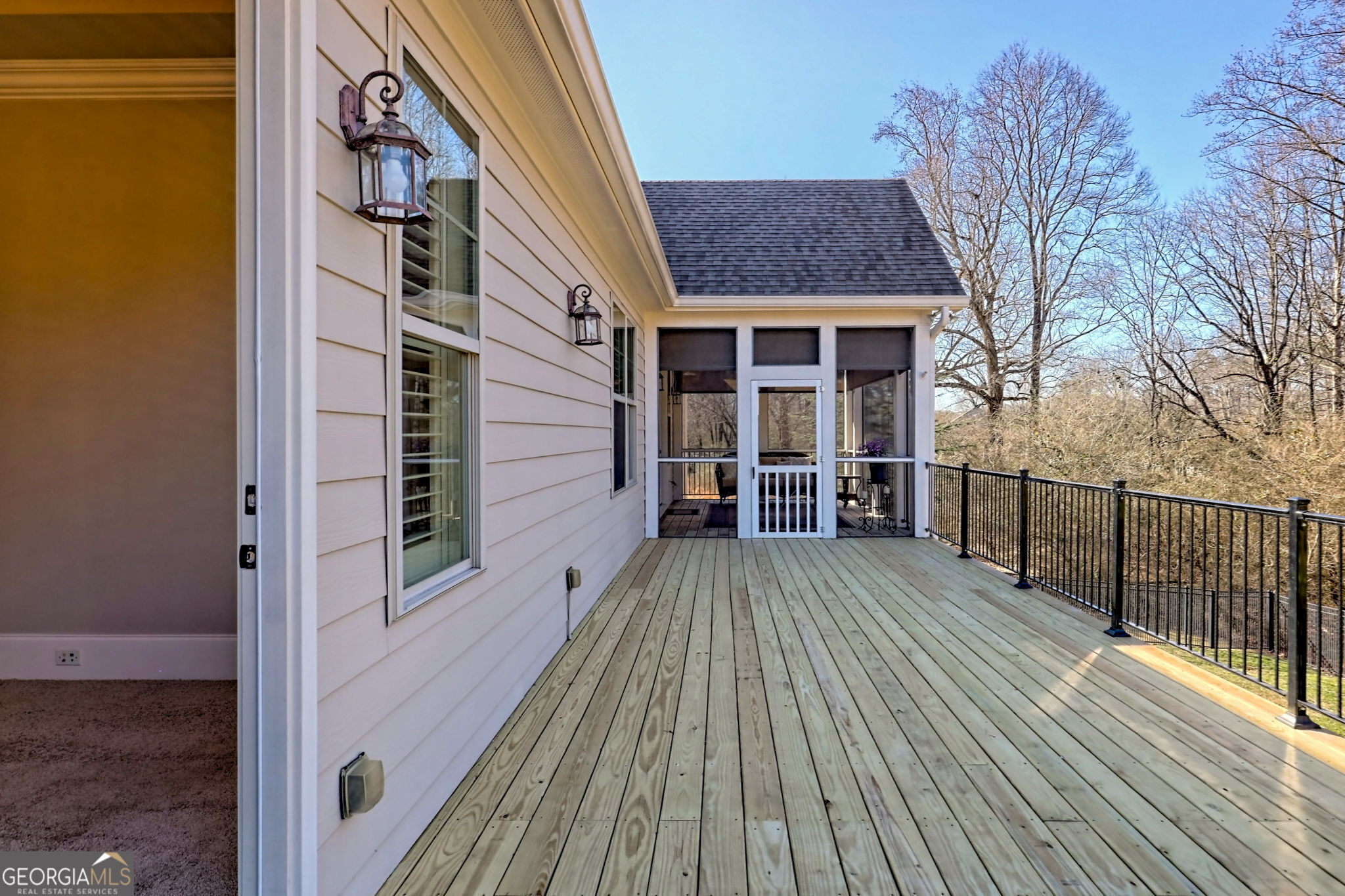 Clarkesville, Georgia 30523, United States, 4 Bedrooms Bedrooms, ,4 BathroomsBathrooms,Residential,Active,80352