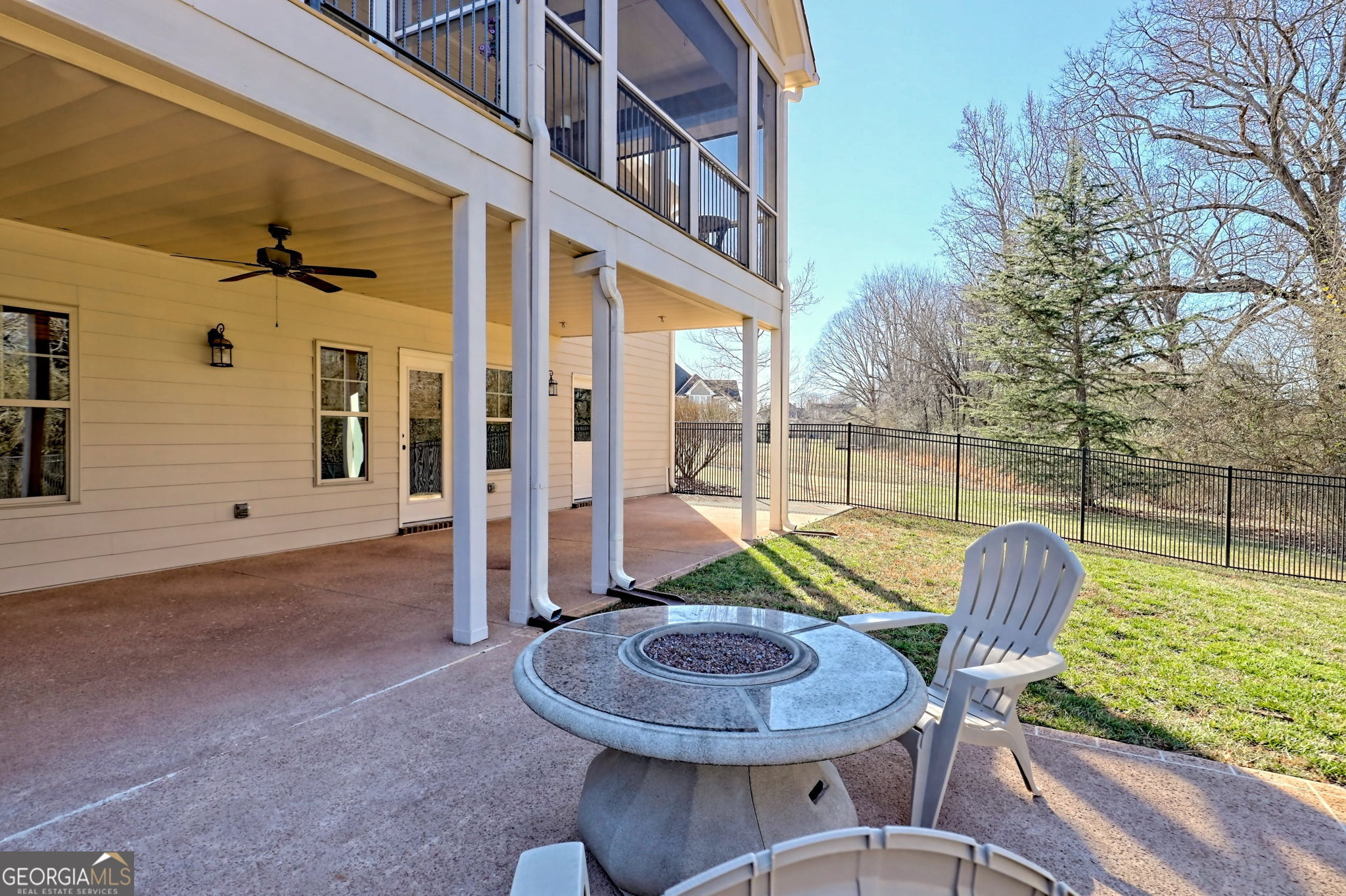 Clarkesville, Georgia 30523, United States, 4 Bedrooms Bedrooms, ,4 BathroomsBathrooms,Residential,Active,80352