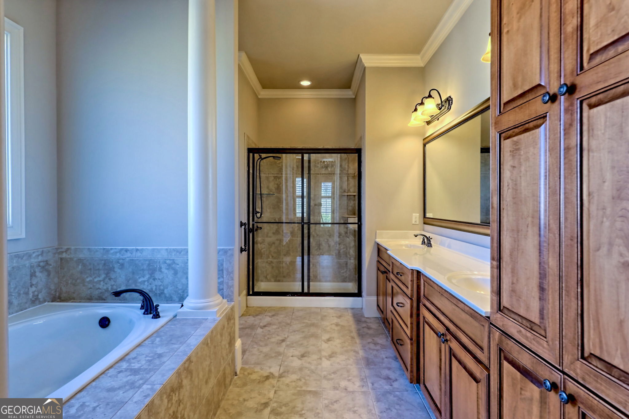 Clarkesville, Georgia 30523, United States, 4 Bedrooms Bedrooms, ,4 BathroomsBathrooms,Residential,Active,80352