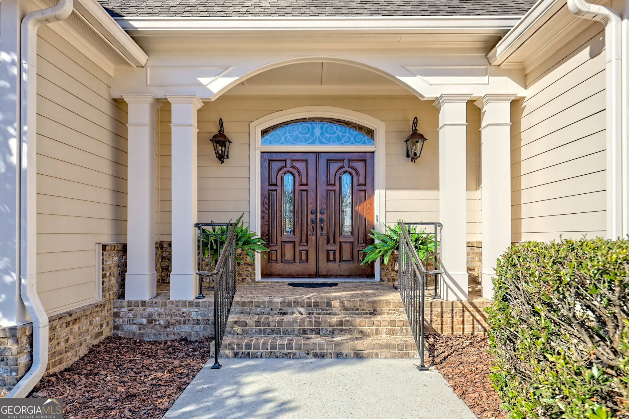 Clarkesville, Georgia 30523, United States, 4 Bedrooms Bedrooms, ,4 BathroomsBathrooms,Residential,Active,80352