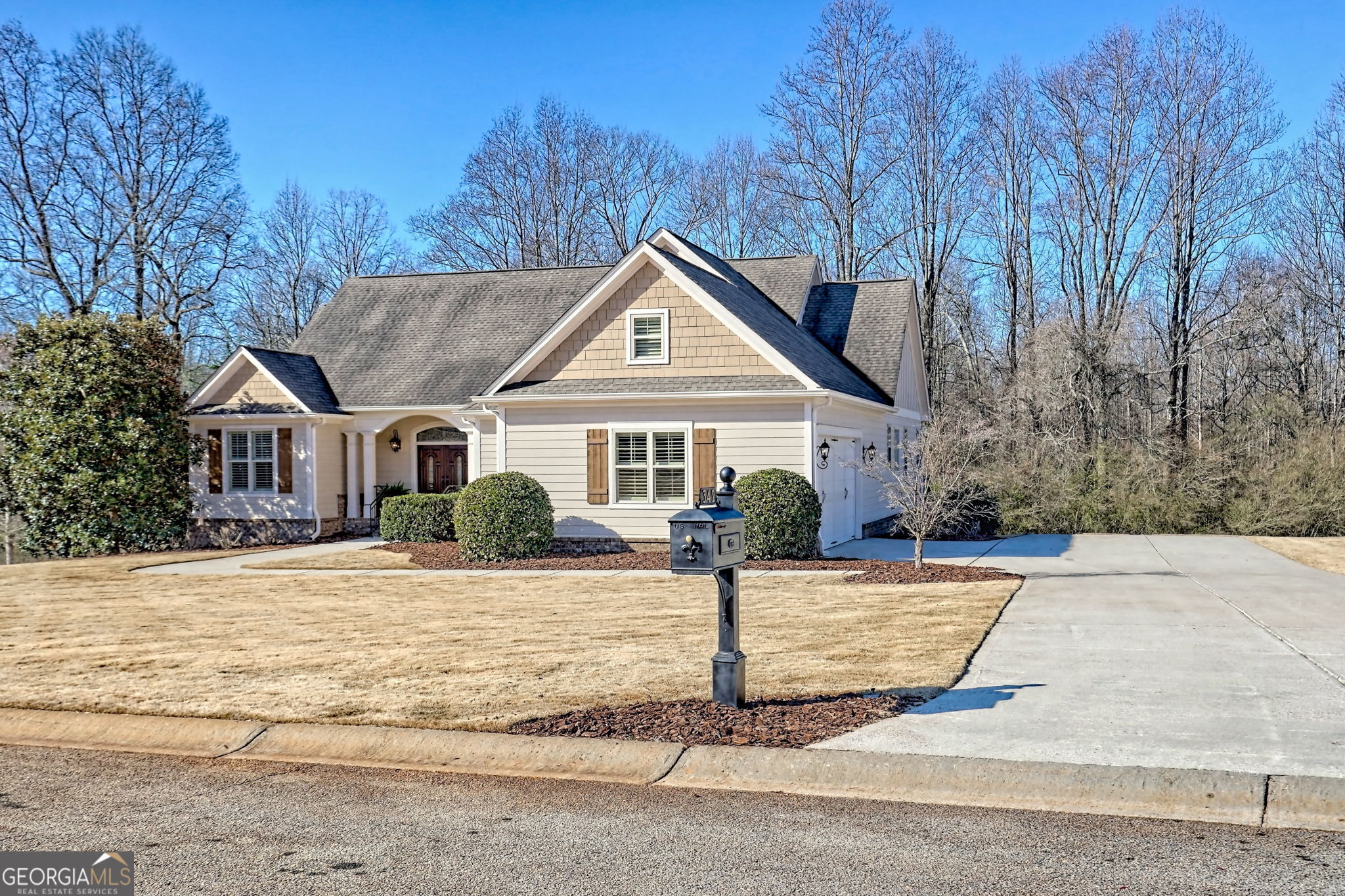 Clarkesville, Georgia 30523, United States, 4 Bedrooms Bedrooms, ,4 BathroomsBathrooms,Residential,Active,80352