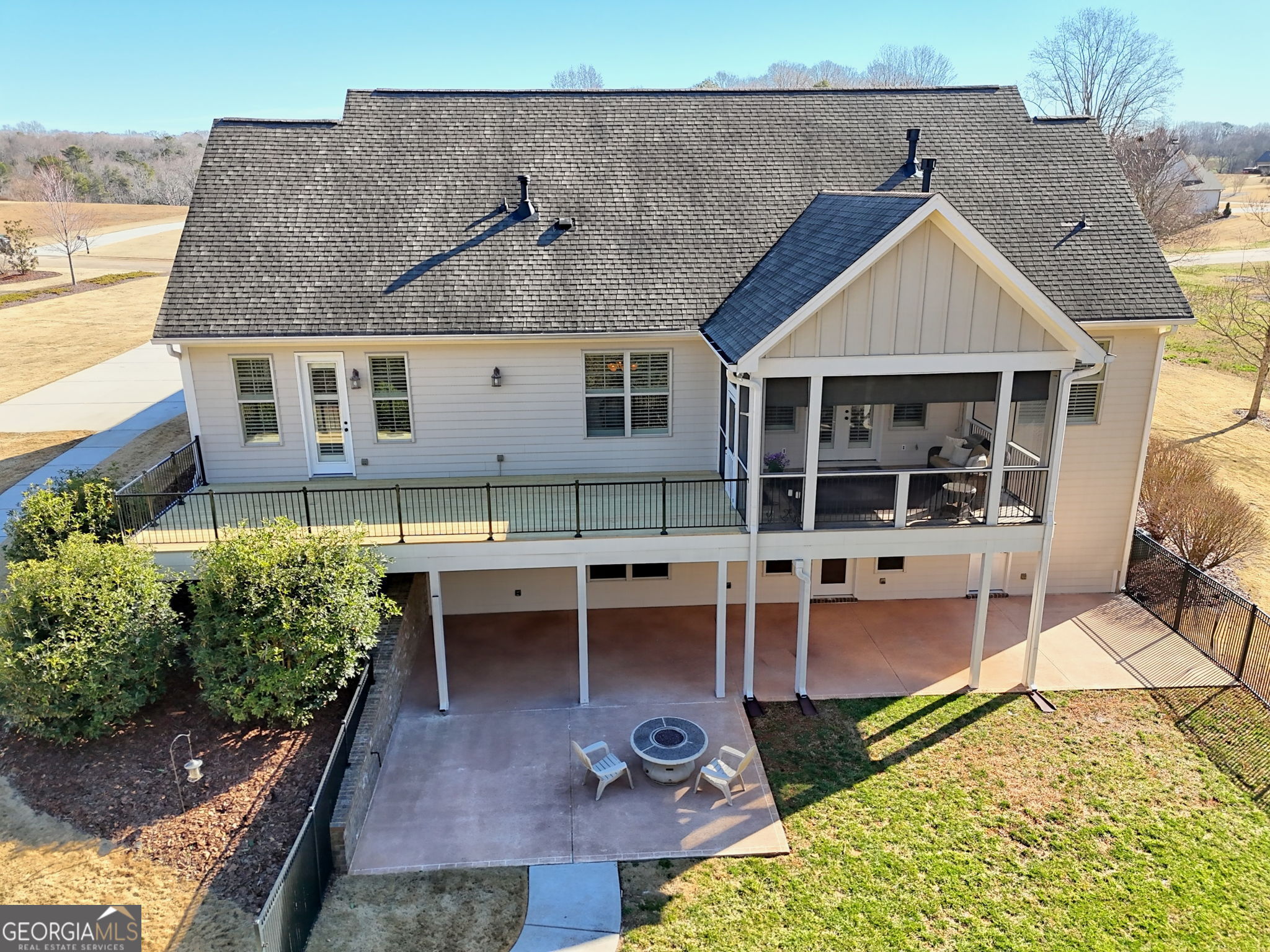 Clarkesville, Georgia 30523, United States, 4 Bedrooms Bedrooms, ,4 BathroomsBathrooms,Residential,Active,80352