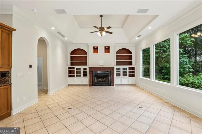 Regency Lake - Residential
