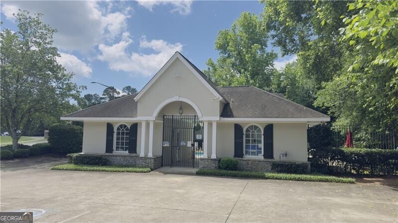 Regency Lake - Residential