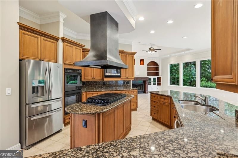 Regency Lake - Residential
