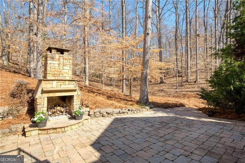 Roswell, Georgia 30075, United States, 4 Bedrooms Bedrooms, ,4 BathroomsBathrooms,Residential,Pending,79685