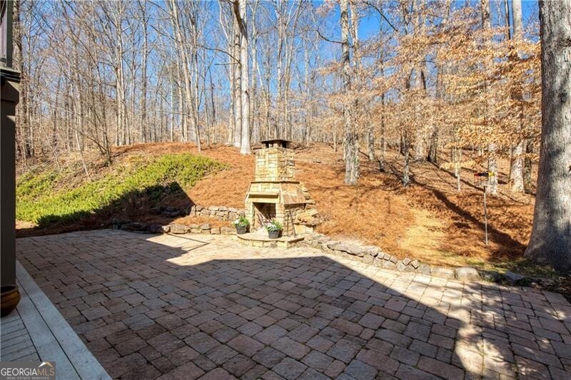 Roswell, Georgia 30075, United States, 4 Bedrooms Bedrooms, ,4 BathroomsBathrooms,Residential,Pending,79685