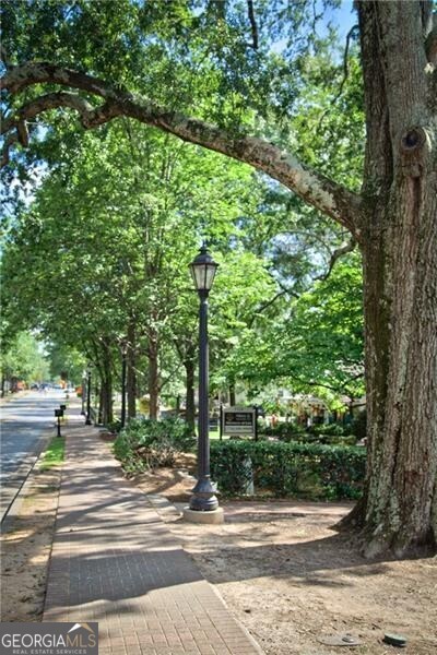 Roswell, Georgia 30075, United States, 4 Bedrooms Bedrooms, ,4 BathroomsBathrooms,Residential,Pending,79685