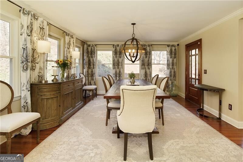 Roswell, Georgia 30075, United States, 4 Bedrooms Bedrooms, ,4 BathroomsBathrooms,Residential,Pending,79685