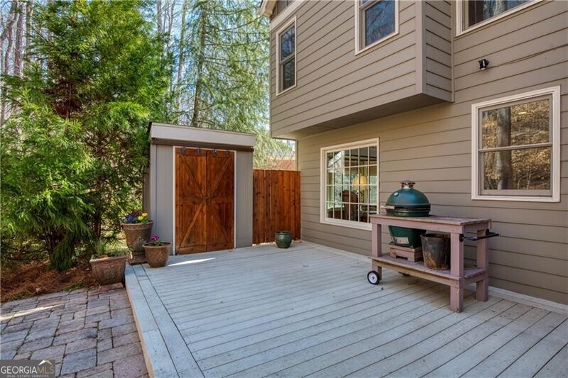 Roswell, Georgia 30075, United States, 4 Bedrooms Bedrooms, ,4 BathroomsBathrooms,Residential,Pending,79685