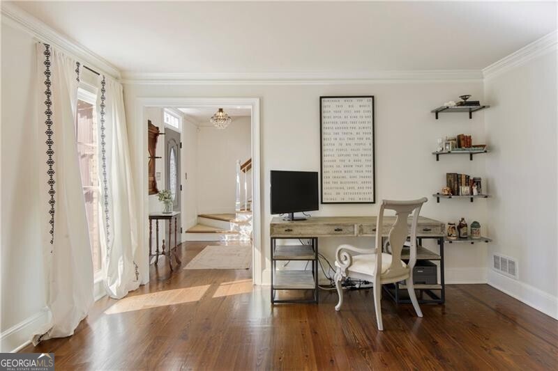 Roswell, Georgia 30075, United States, 4 Bedrooms Bedrooms, ,4 BathroomsBathrooms,Residential,Pending,79685