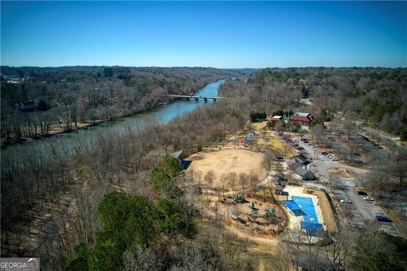 Roswell, Georgia 30075, United States, 4 Bedrooms Bedrooms, ,4 BathroomsBathrooms,Residential,Pending,79685