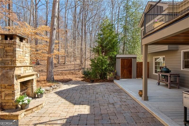 Roswell, Georgia 30075, United States, 4 Bedrooms Bedrooms, ,4 BathroomsBathrooms,Residential,Pending,79685