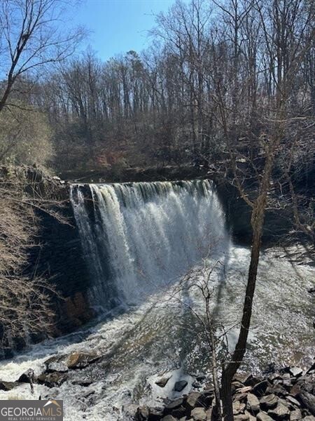 Roswell, Georgia 30075, United States, 4 Bedrooms Bedrooms, ,4 BathroomsBathrooms,Residential,Pending,79685