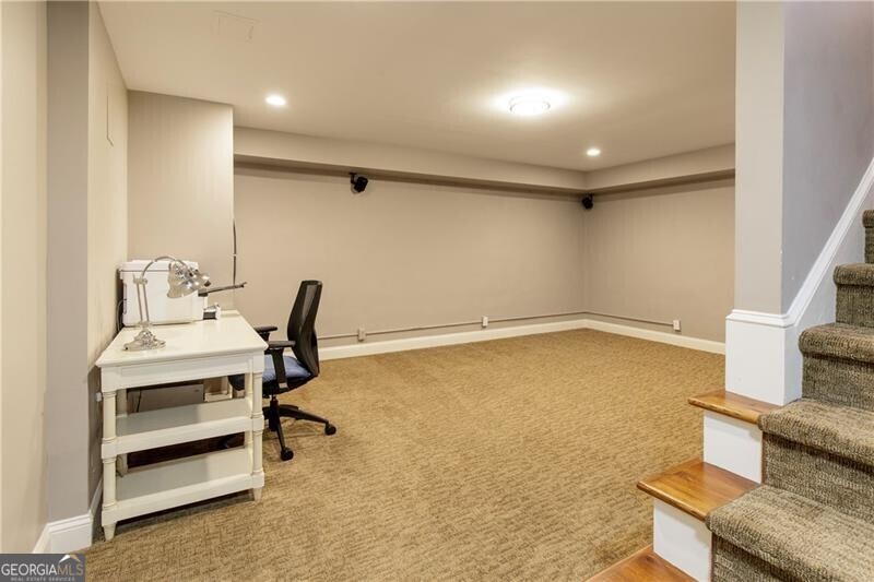 Roswell, Georgia 30075, United States, 4 Bedrooms Bedrooms, ,4 BathroomsBathrooms,Residential,Pending,79685