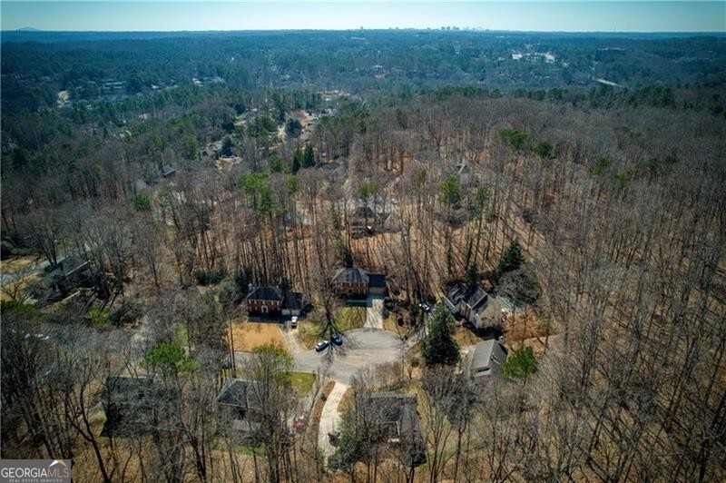 Roswell, Georgia 30075, United States, 4 Bedrooms Bedrooms, ,4 BathroomsBathrooms,Residential,Pending,79685