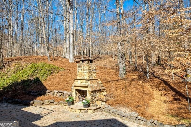 Roswell, Georgia 30075, United States, 4 Bedrooms Bedrooms, ,4 BathroomsBathrooms,Residential,Pending,79685