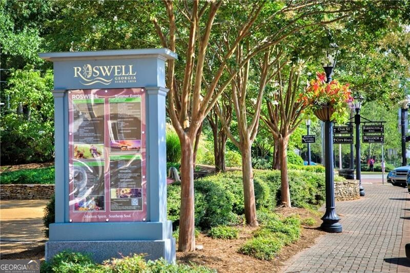 Roswell, Georgia 30075, United States, 4 Bedrooms Bedrooms, ,4 BathroomsBathrooms,Residential,Pending,79685