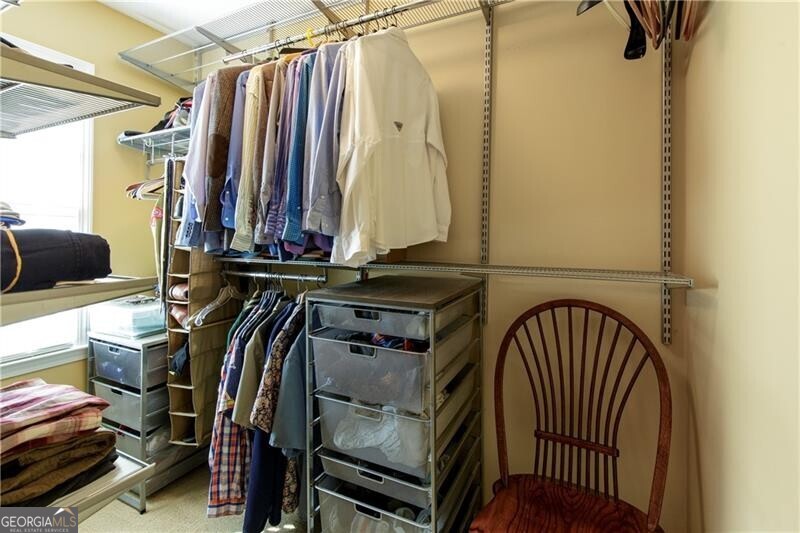 Roswell, Georgia 30075, United States, 4 Bedrooms Bedrooms, ,4 BathroomsBathrooms,Residential,Pending,79685