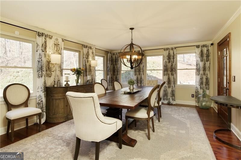 Roswell, Georgia 30075, United States, 4 Bedrooms Bedrooms, ,4 BathroomsBathrooms,Residential,Pending,79685