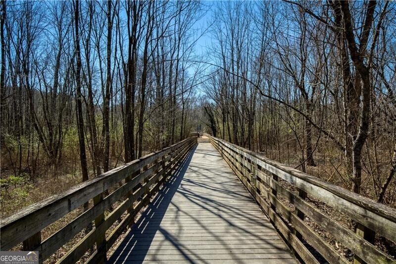 Roswell, Georgia 30075, United States, 4 Bedrooms Bedrooms, ,4 BathroomsBathrooms,Residential,Pending,79685