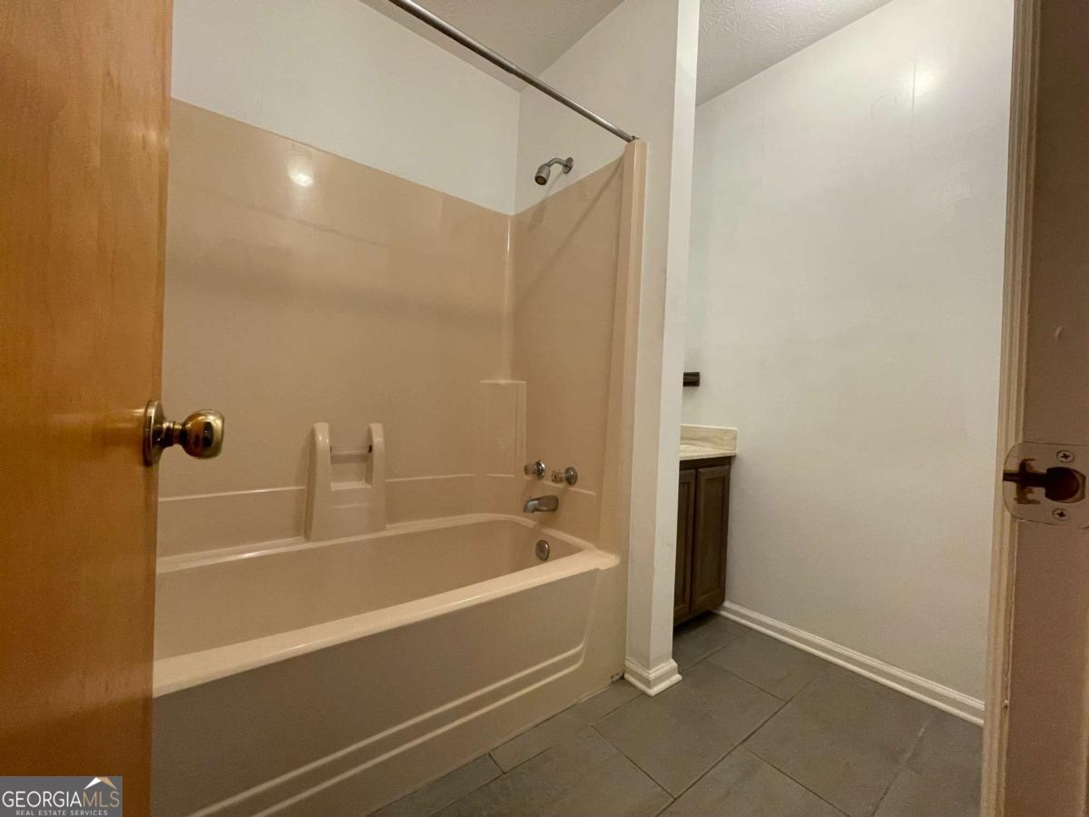 Mainstreet - Residential Lease