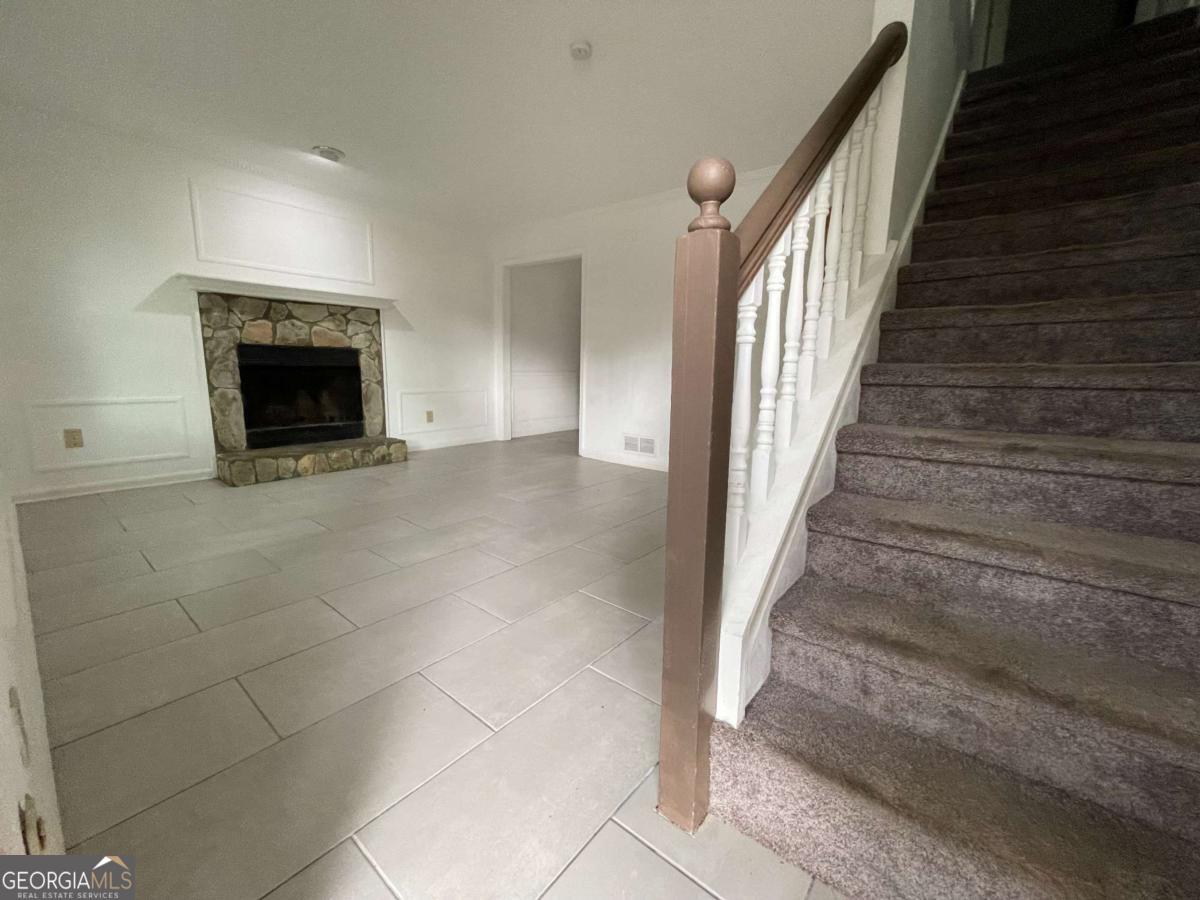 Mainstreet - Residential Lease