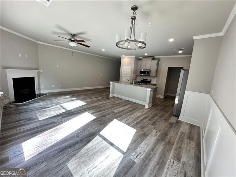 203 Yellowwood WAY