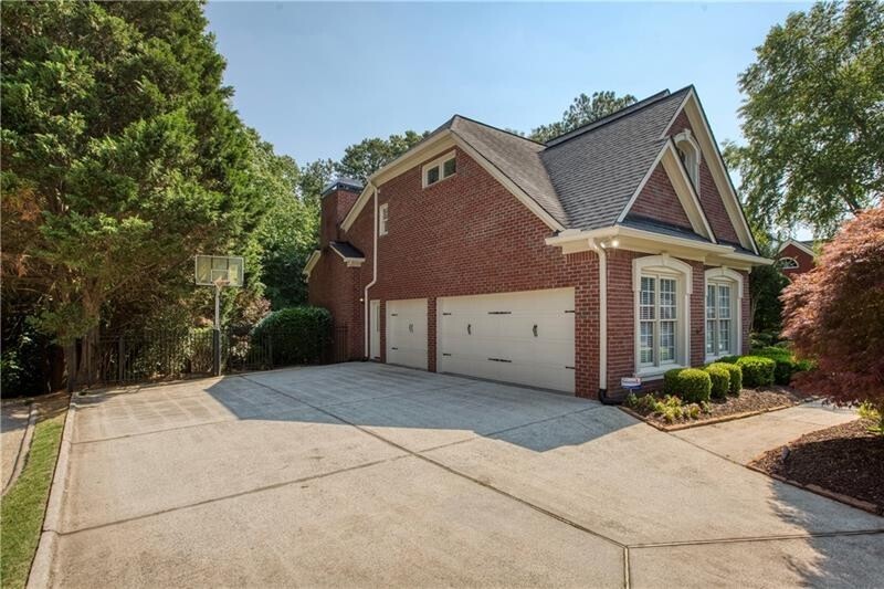 Hampton Hall - Residential