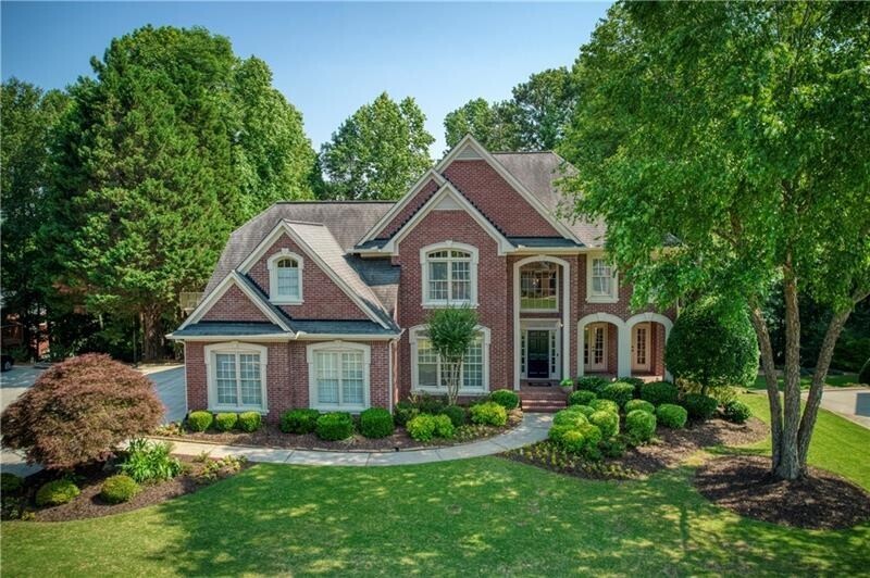 Hampton Hall - Residential