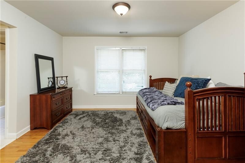 Hampton Hall - Residential