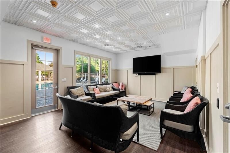 Hampton Hall - Residential