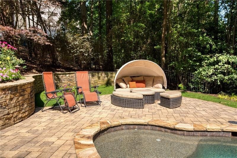 Hampton Hall - Residential