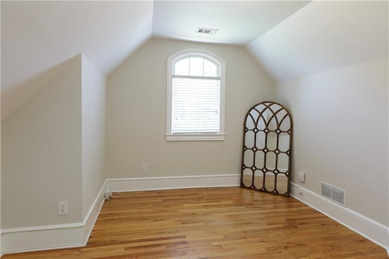 Hampton Hall - Residential