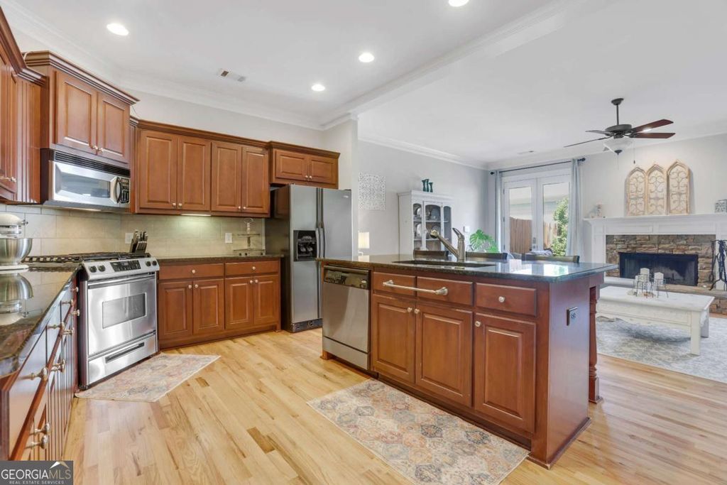 Photo of 1542 Ridenour Parkway NW, Kennesaw, GA 30152 (MLS # 10742872)