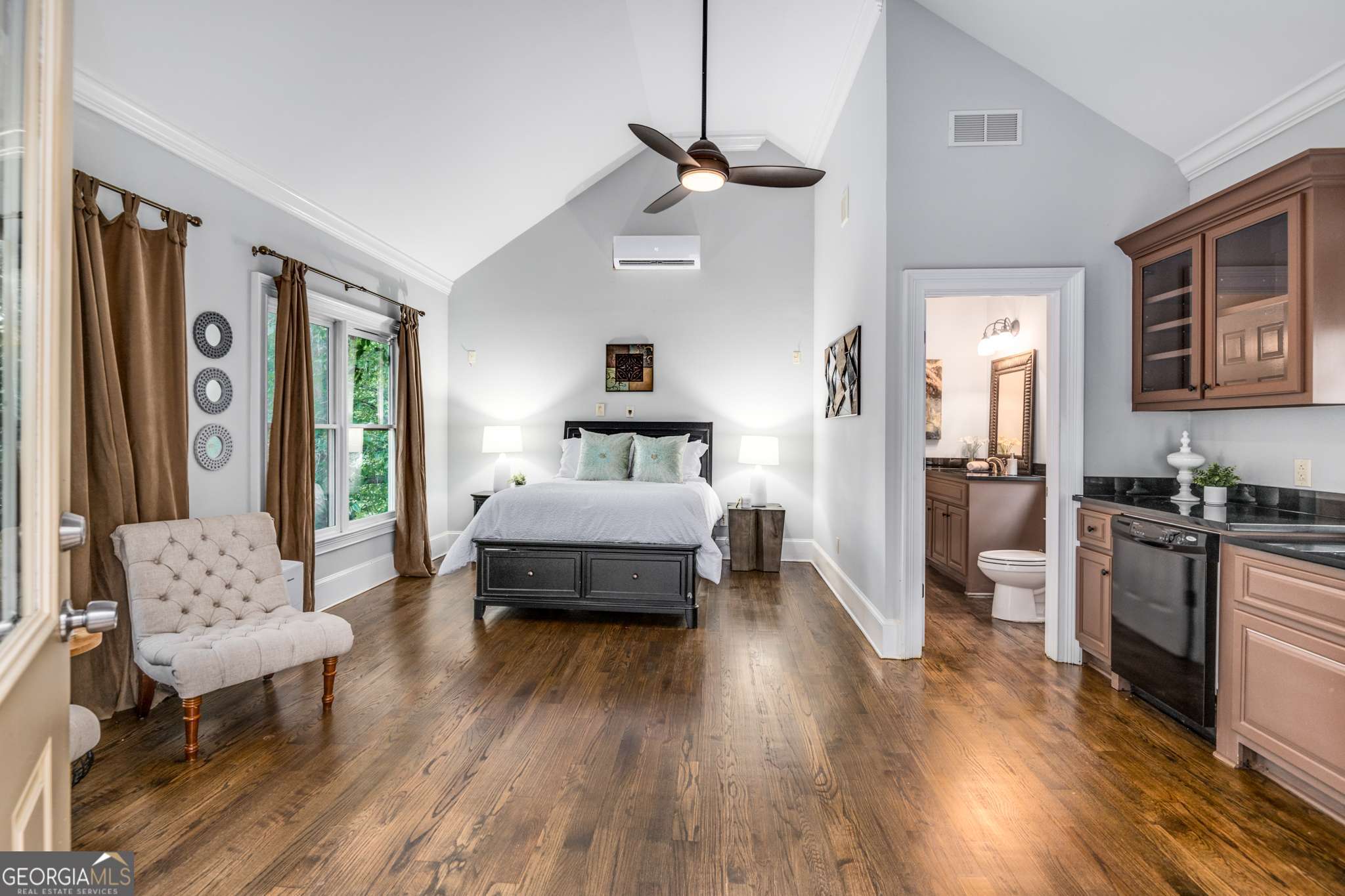 The Lake at Long Island - Residential