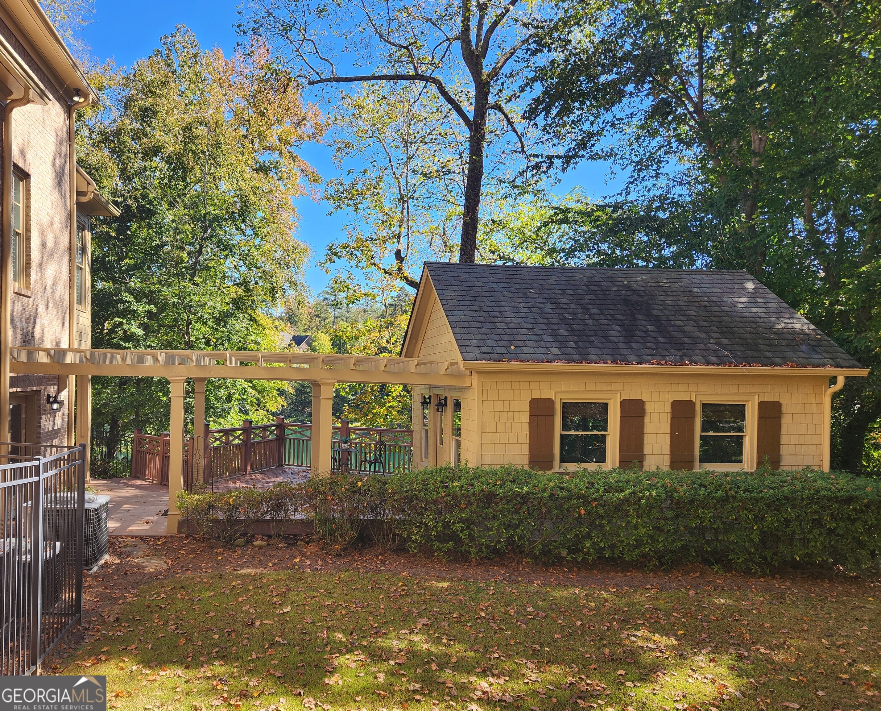 The Lake at Long Island - Residential