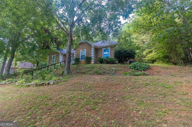 23 HAMPTON DR