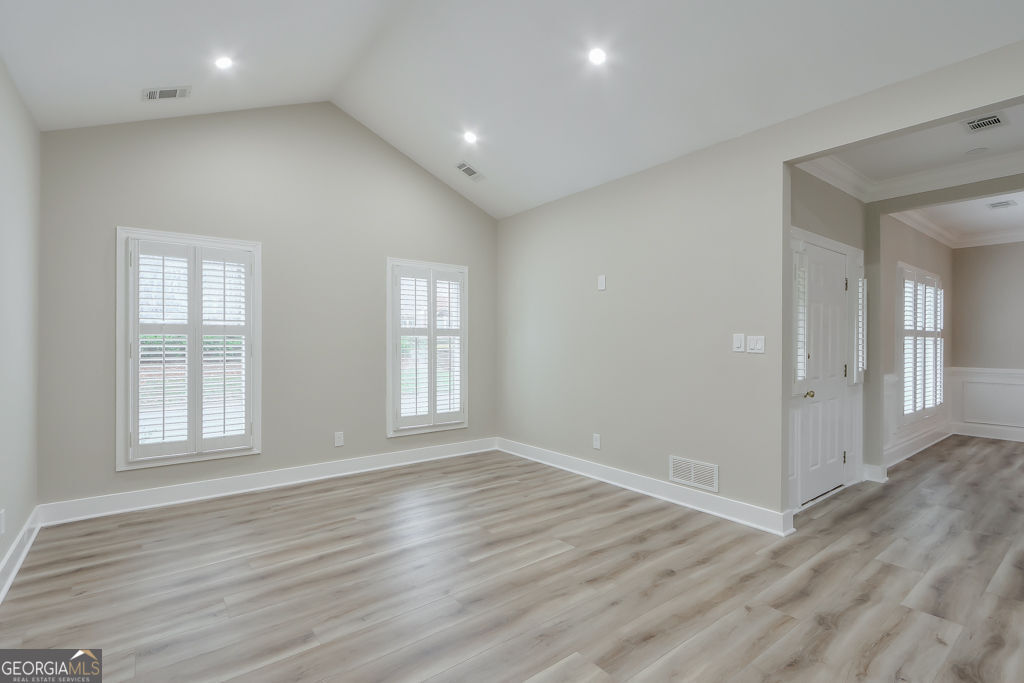 39 Vernon Glen CT