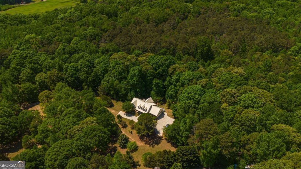 Photo of 550 Oak Ridge Drive, Oxford, GA 30054 (MLS # 10741947)