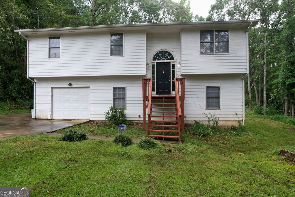 Photo of 130 Mallard Drive, Newnan, GA 30263 (MLS # 10653583)